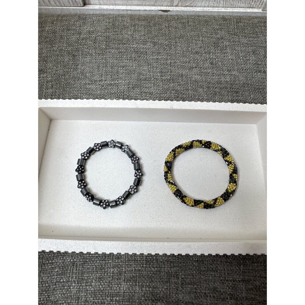 Set Of 2 Beaded Bracelets Black & Gold and Gray & Clear Accents Womens Fashion